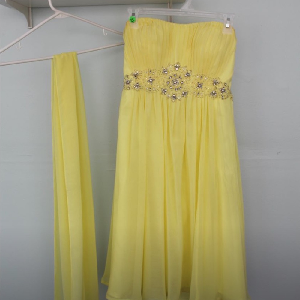 Strapless yellow sequenced dress